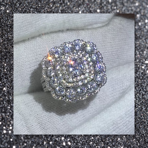 🆕 HUGE Over 10tcw White Sapphire Bling 925 - Picture 2 of 5